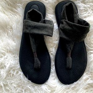 Sanuk sandals, Size 9, Womens, Gray